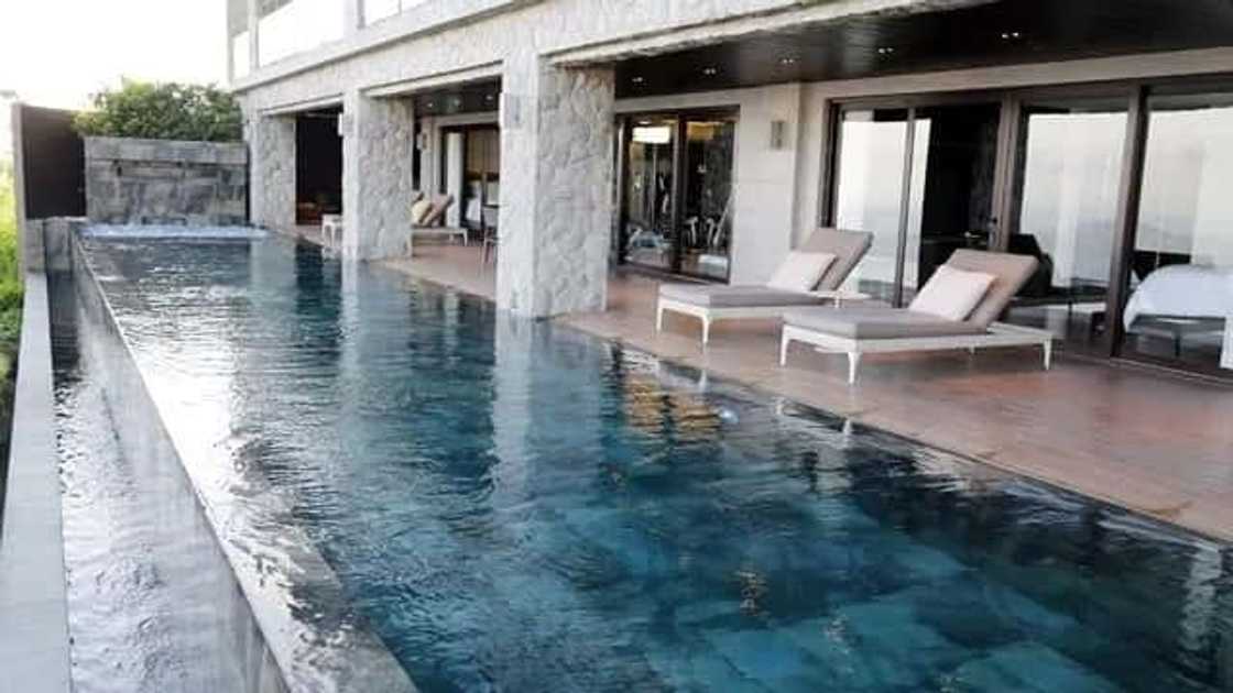 Bahay o resort? Willie Revillame's hilltop Tagaytay mansion stuns netizens with its breathtaking beauty Bahay o resort? Willie Revillame's hilltop Tagaytay mansion stuns netizens with its breathtaking beauty