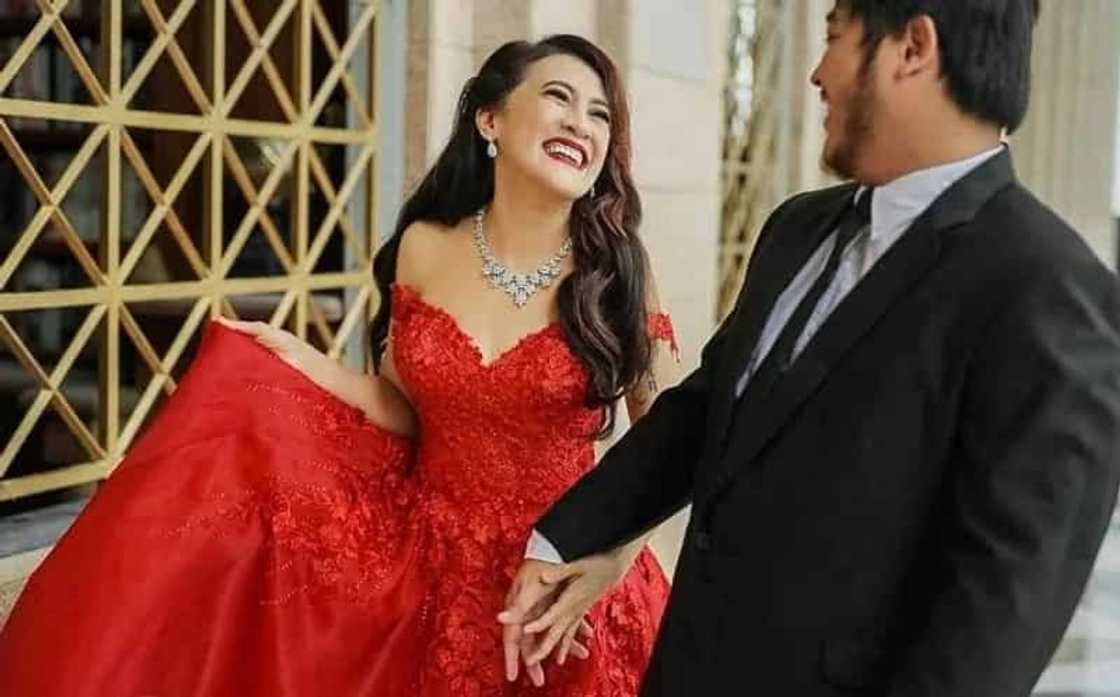 Isabelle Duterte's pre-debut gown is similar to Ai-Ai's prenup gown Isabelle Duterte's pre-debut gown is similar to Ai-Ai's prenup gown