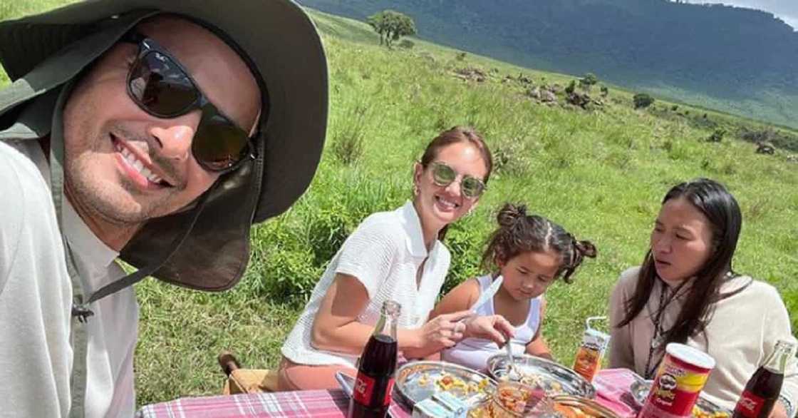 Ellen Adarna uploads new pics of her trip to Africa with Derek Ramsay, Elias Ellen Adarna uploads new pics of her trip to Africa with Derek Ramsay, Elias