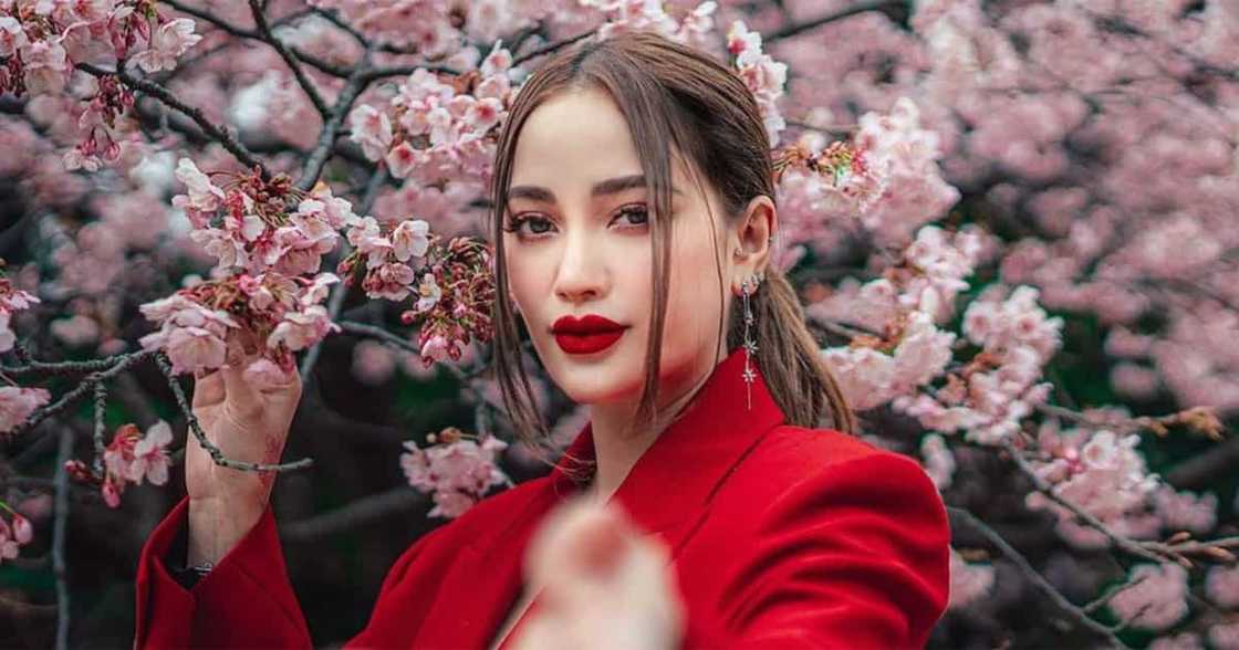 Arci Muñoz shares personal prayer about pain, grief and suffering Arci Muñoz shares personal prayer about pain, grief and suffering