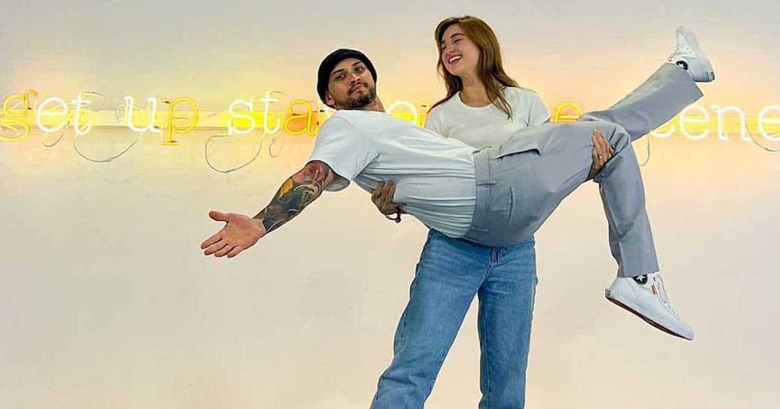 Billy Crawford, may sweet message din kay Coleen Garcia para sa anibersaryo: “I will NEVER stop loving you” Billy Crawford, may sweet message din kay Coleen Garcia para sa anibersaryo: “I will NEVER stop loving you”