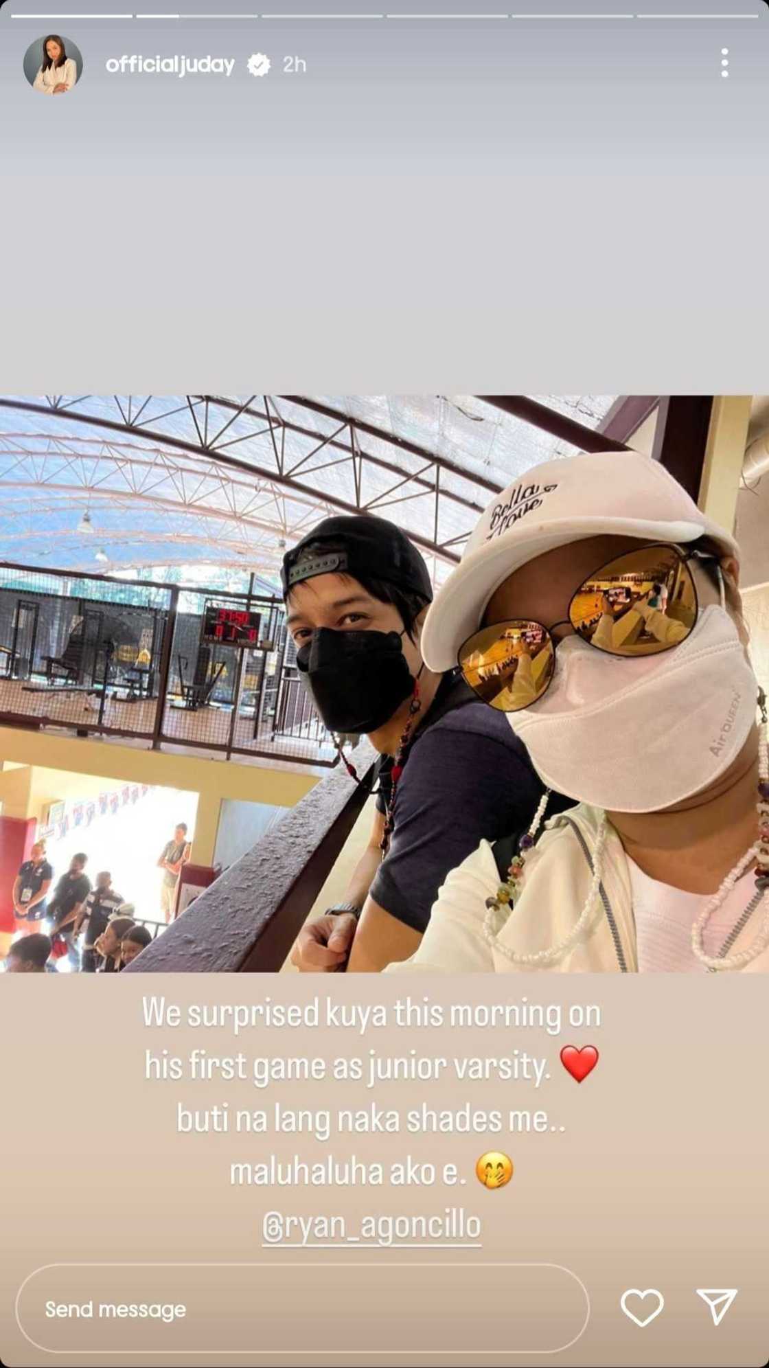 Judy Ann Santos at Ryan Agoncillo, sinorpresa ang anak nilang si Lucho sa varsity game nito Judy Ann Santos at Ryan Agoncillo, sinorpresa ang anak nilang si Lucho sa varsity game nito