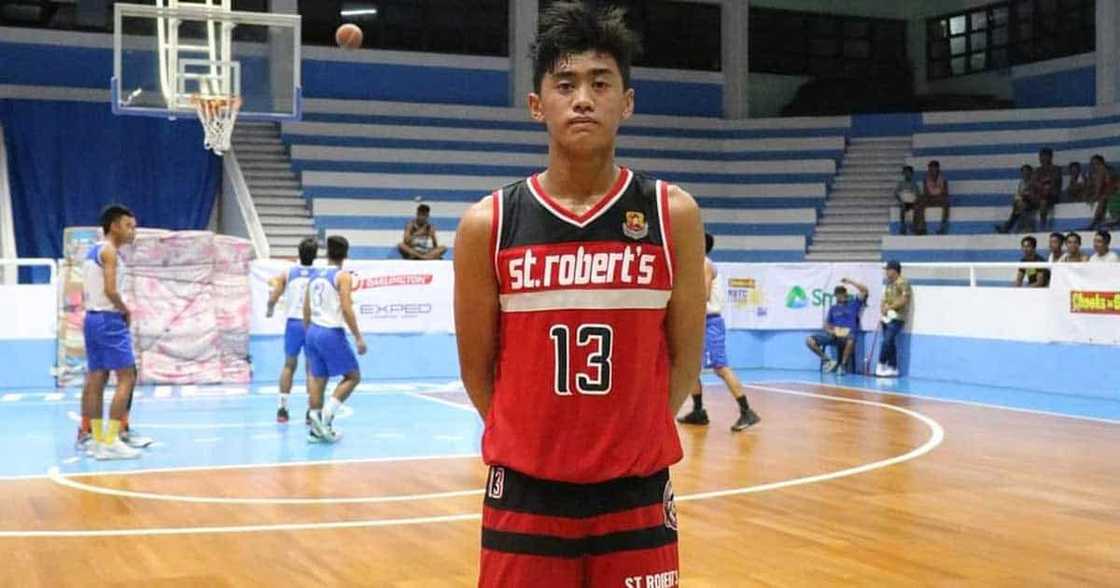 Video ng ala-Michael Jordan tumalon at mag-dunk na 20-anyos na basketball player ng Bacolod, viral Video ng ala-Michael Jordan tumalon at mag-dunk na 20-anyos na basketball player ng Bacolod, viral