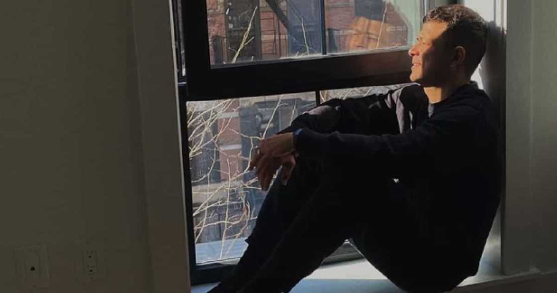 Jericho Rosales shows his new home in New York with wife Kim Jones