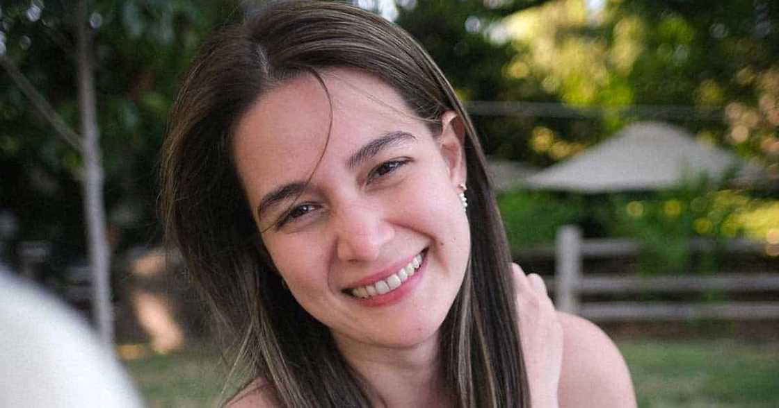 Bea Alonzo, iginaya ang sarili sa mga ‘seals’; tinanong si Dominic Roque kung ano feeling niya pag yakap siya Bea Alonzo, iginaya ang sarili sa mga ‘seals’; tinanong si Dominic Roque kung ano feeling niya pag yakap siya