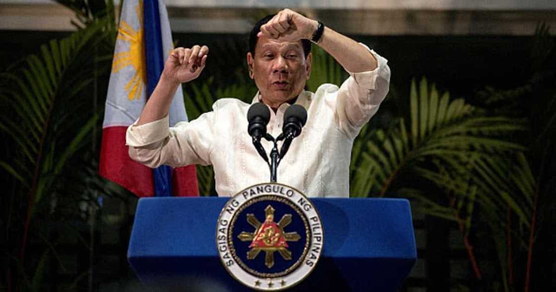 Duterte slams Metro Manila mayor: “Ang training parang call boy” Duterte slams Metro Manila mayor: “Ang training parang call boy”