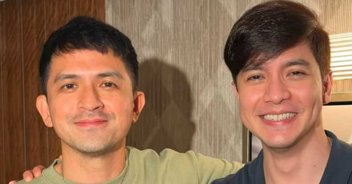 Dennis Trillo, nag-post kasama si Alden Richards; mensahe niya, umagaw ng pansin Dennis Trillo, nag-post kasama si Alden Richards; mensahe niya, umagaw ng pansin