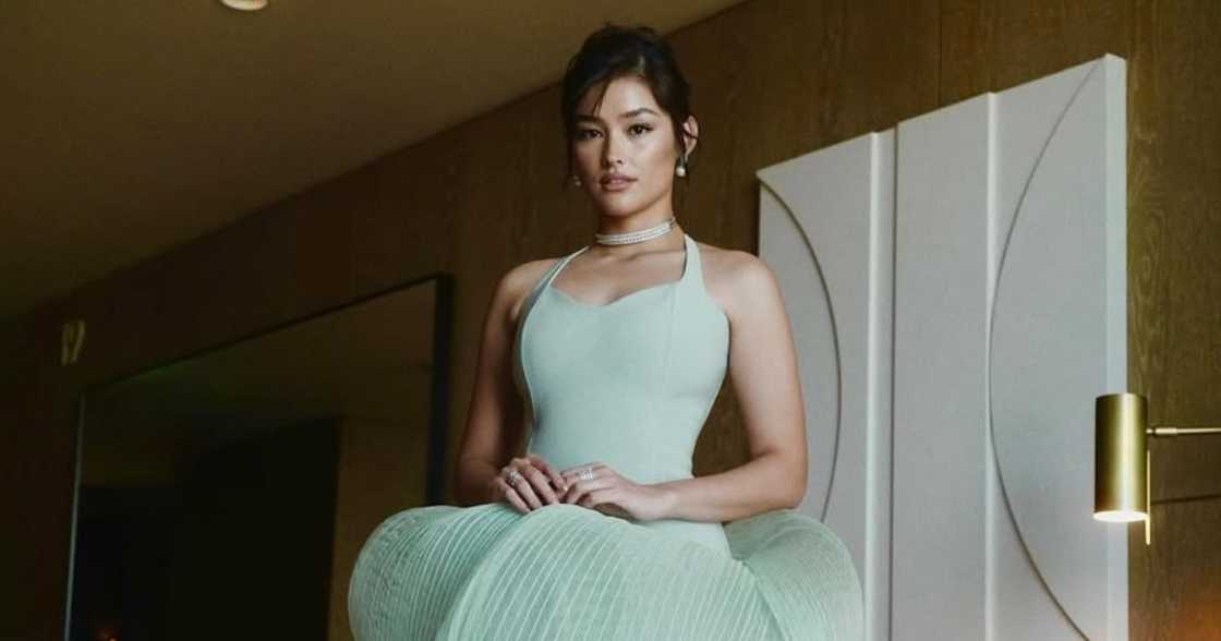 Liza Soberano, ibinida ang look niya para sa Gold Gala sa California Liza Soberano, ibinida ang look niya para sa Gold Gala sa California