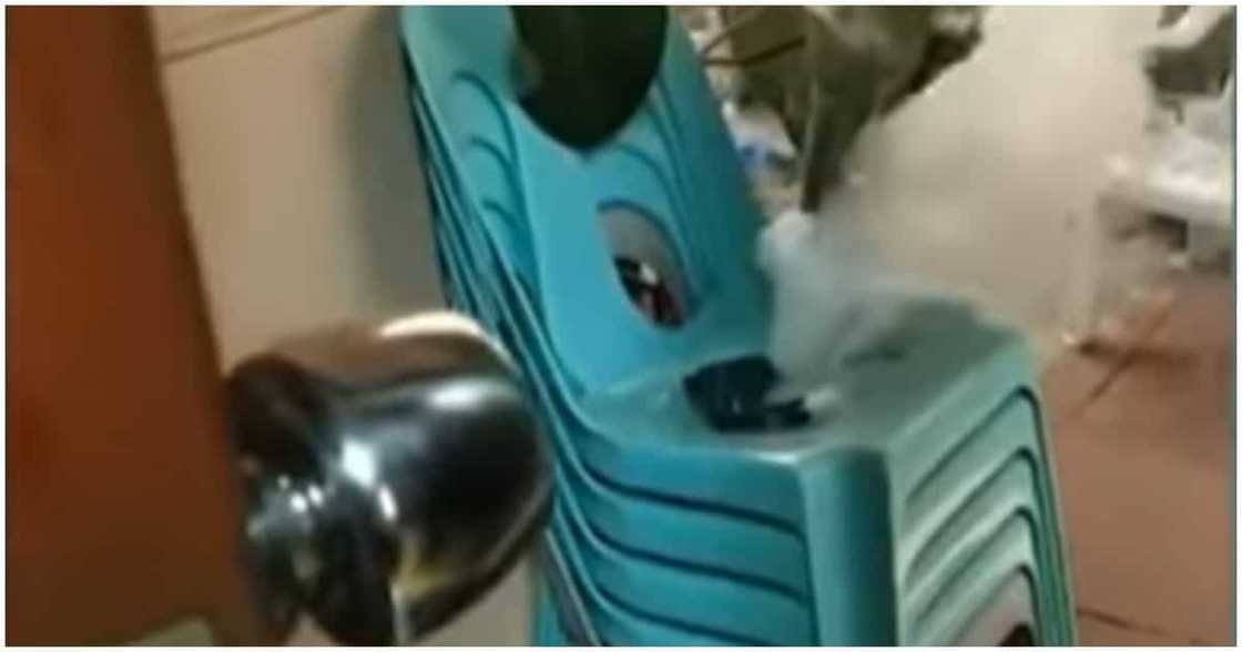 CP na kaka-charge lamang at ginamit umano sa online gaming, natagpuang umuusok CP na kaka-charge lamang at ginamit umano sa online gaming, natagpuang umuusok