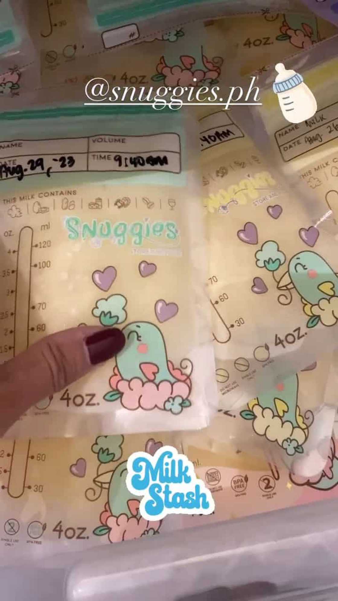 Kris Bernal, ibinida sa socmed ang stash niya ng breastmilk na nakalagay sa storage bags Kris Bernal, ibinida sa socmed ang stash niya ng breastmilk na nakalagay sa storage bags