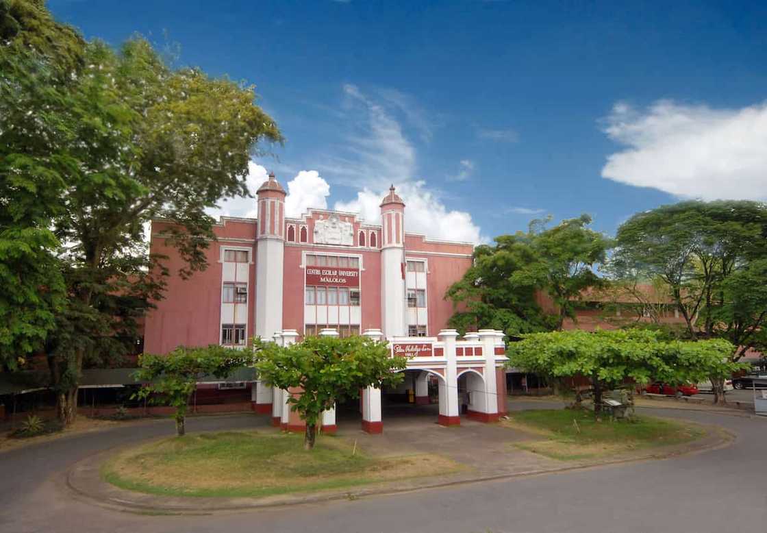 Centro Escolar University courses Centro Escolar University courses