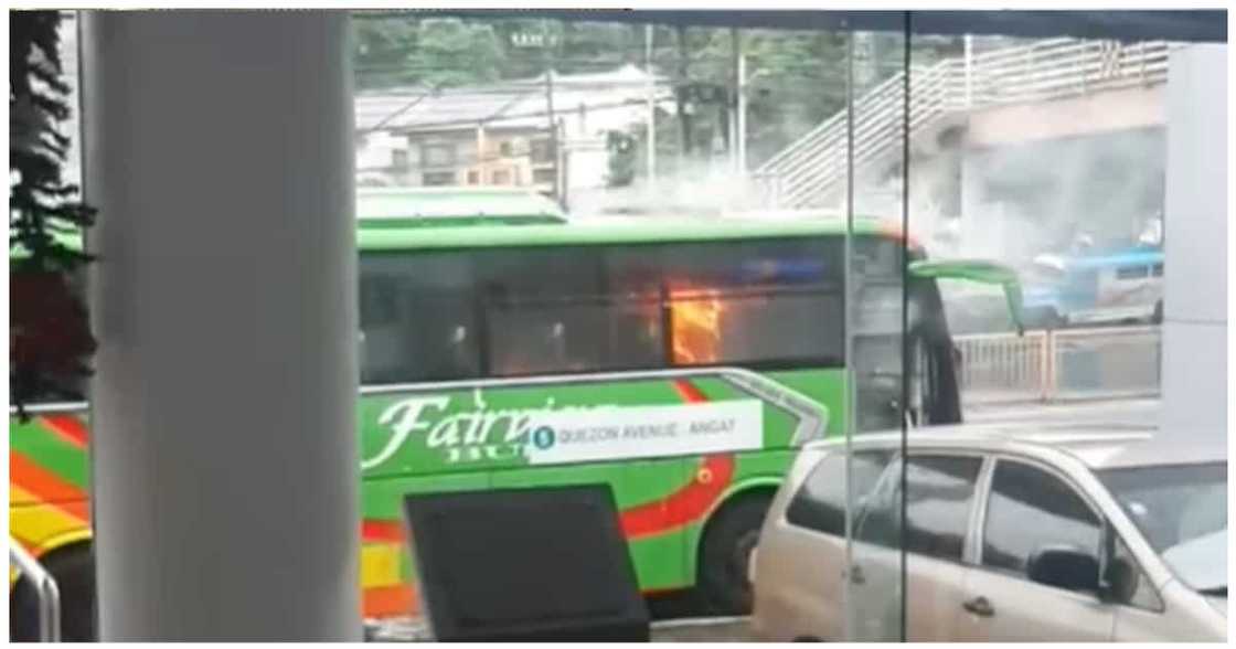 Pasahero ng bus na lumiyab, isinalaysay ang kanyang nasaksihan Pasahero ng bus na lumiyab, isinalaysay ang kanyang nasaksihan