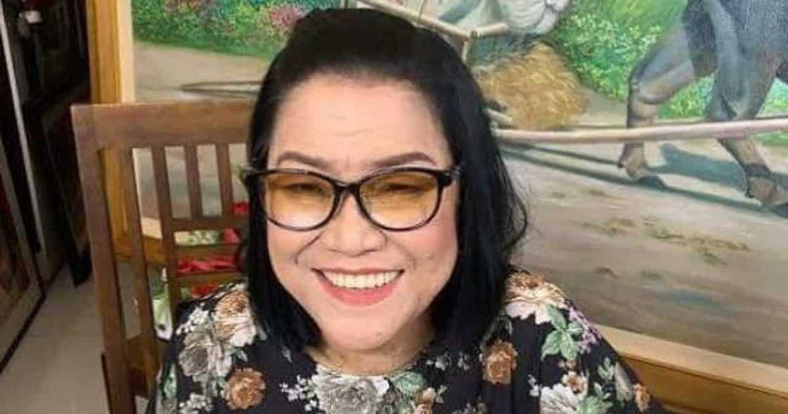 Lolit Solis thanks Helen Gamboa for offering to pay for her health check-up fees Lolit Solis thanks Helen Gamboa for offering to pay for her health check-up fees