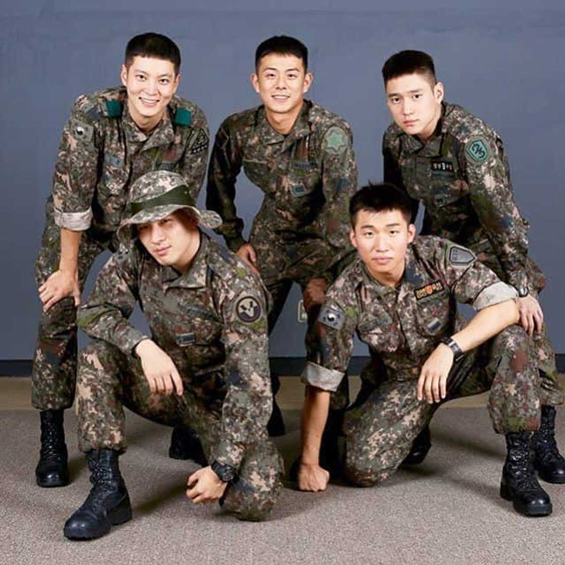 Bigbang members in military