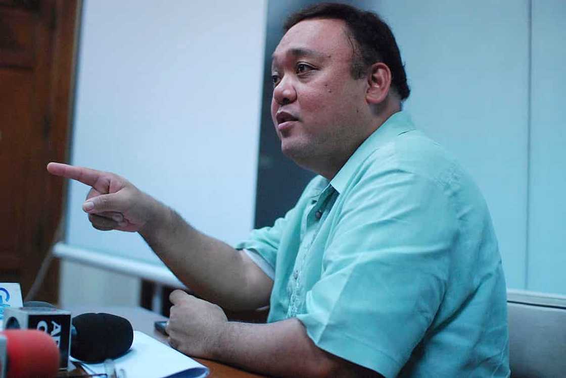 Sec. Harry Roque, sinagot ang mga trending na isyung kinasangkutan niya Sec. Harry Roque, sinagot ang mga trending na isyung kinasangkutan niya