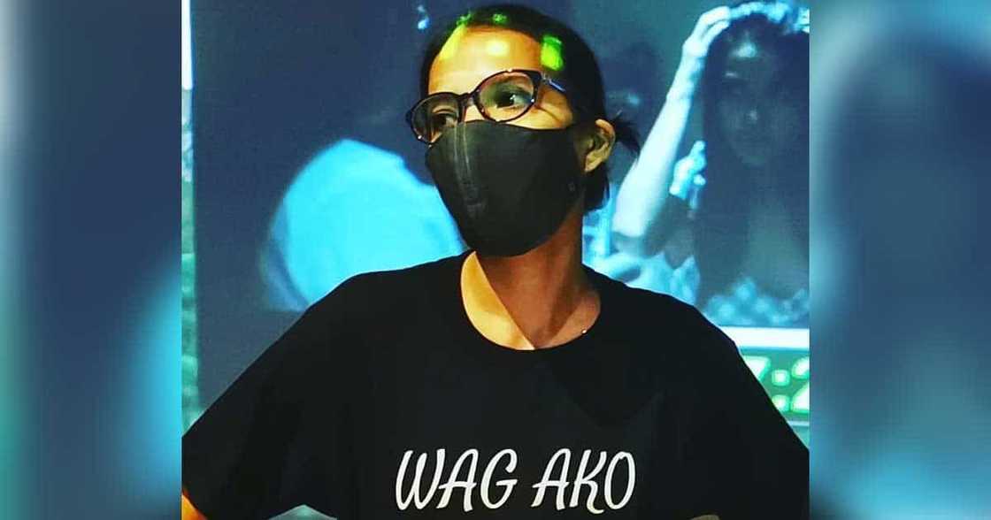 Alessandra de Rossi, nag-eenjoy daw sa pag-troll ng mga diumano’y trolls: “natatawa lang ako” Alessandra de Rossi, nag-eenjoy daw sa pag-troll ng mga diumano’y trolls: “natatawa lang ako”