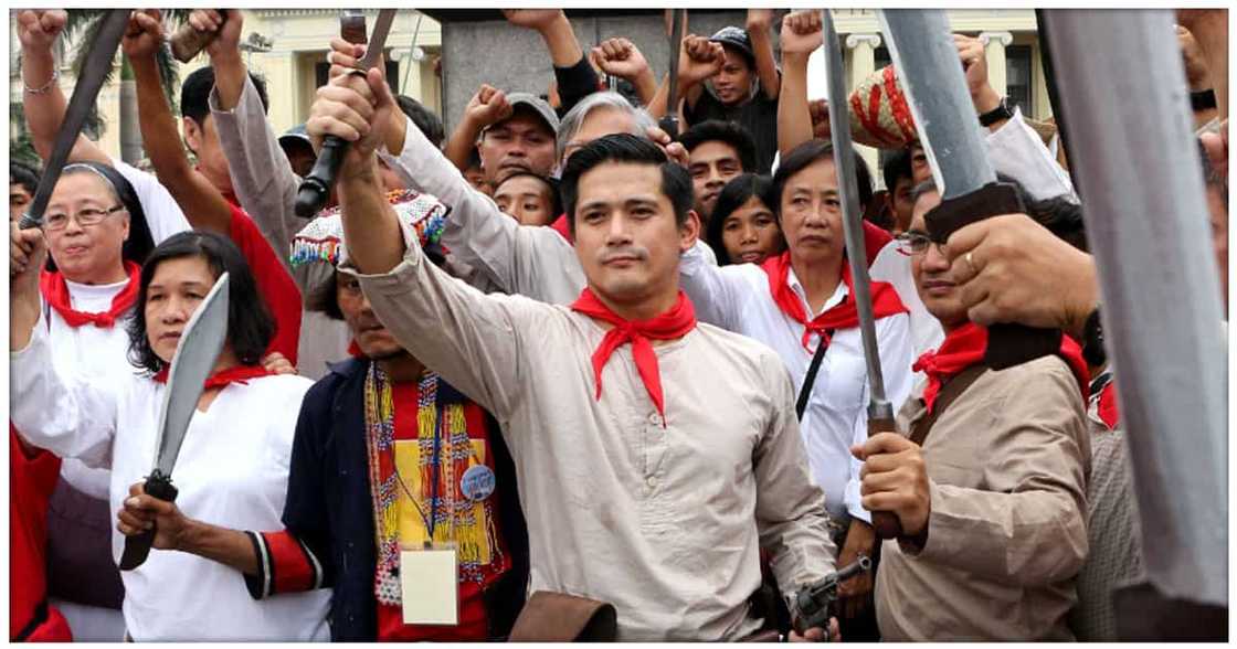 Robin Padilla, nilinaw ang tungkol sa kanyang pahayag na "pag-muslimin mo na lang" Robin Padilla, nilinaw ang tungkol sa kanyang pahayag na "pag-muslimin mo na lang"