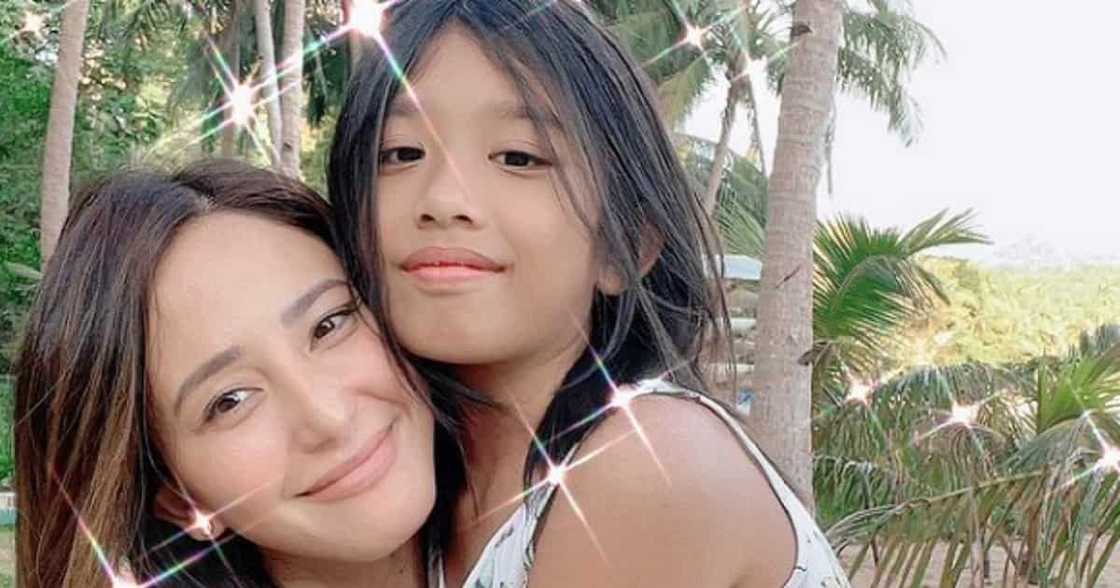 Katrina Halili, proud sa mga achievements ng anak na si Katie sa kabila ng kanyang kondisyon Katrina Halili, proud sa mga achievements ng anak na si Katie sa kabila ng kanyang kondisyon