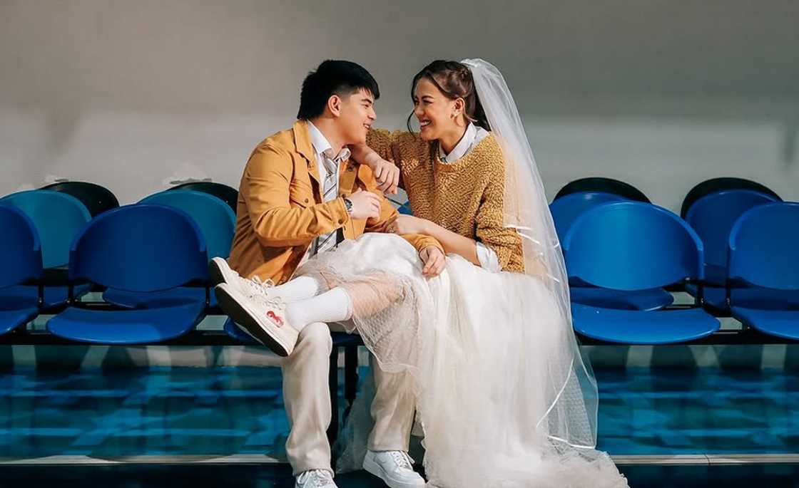 Bugoy Cariño at EJ Laure, nag-share ng pre-wedding photos; kasal nalalapit na Bugoy Cariño at EJ Laure, nag-share ng pre-wedding photos; kasal nalalapit na