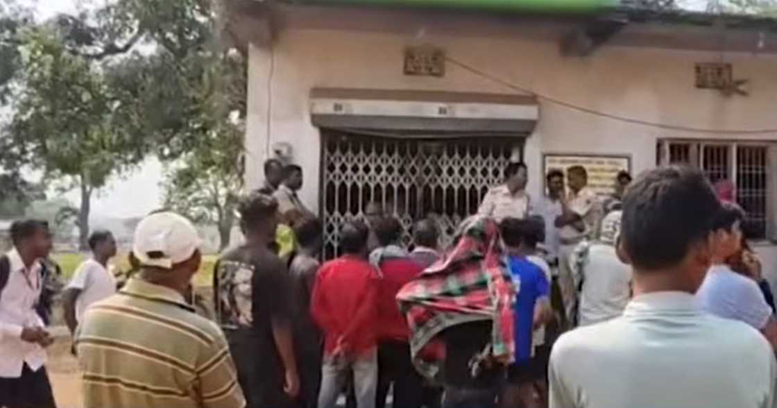 Lalaki India Lalaki India