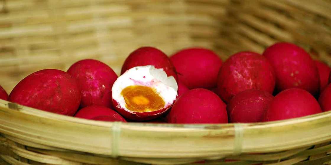 5 family members poisoned after eating salted egg 5 family members poisoned after eating salted egg