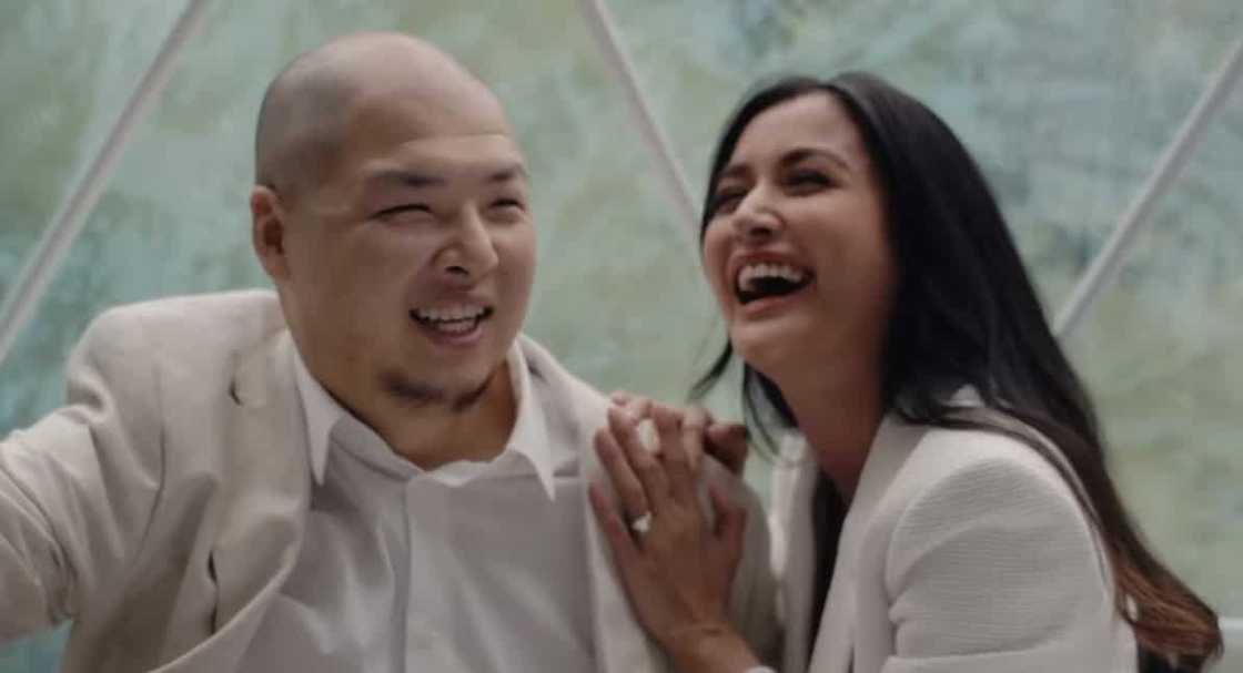 Kris Bernal, caught crying at the church's entrance before her wedding Kris Bernal, caught crying at the church's entrance before her wedding