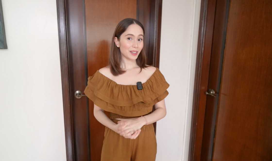 Jessy Mendiola, pinasilip ang kanyang 'cloffice' sa kanyang bagong vlog Jessy Mendiola, pinasilip ang kanyang 'cloffice' sa kanyang bagong vlog
