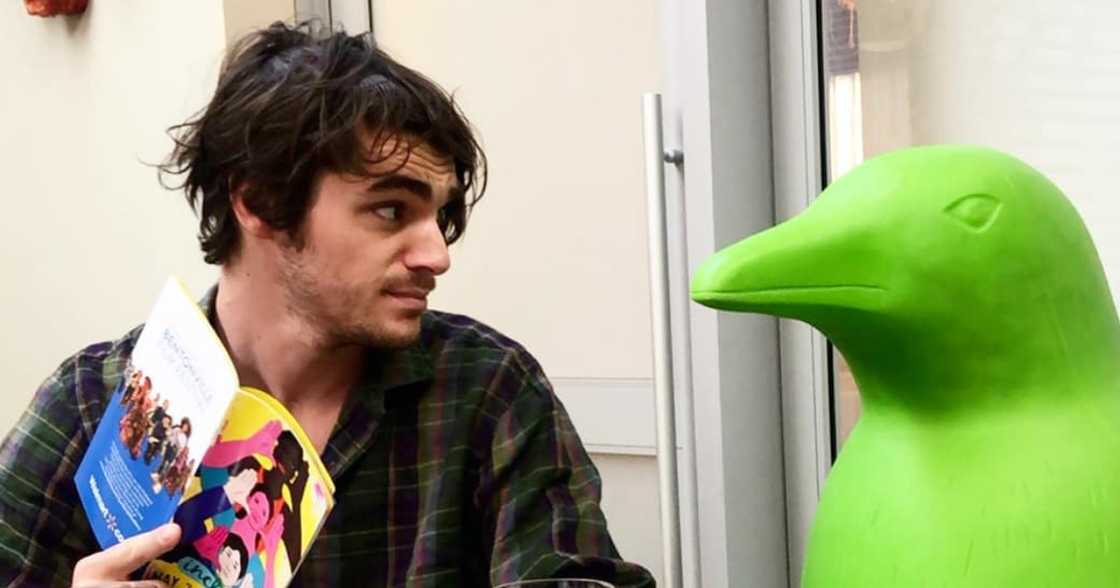 “Breaking Bad” actor RJ Mitte, pumanaw na sa edad na 34 “Breaking Bad” actor RJ Mitte, pumanaw na sa edad na 34