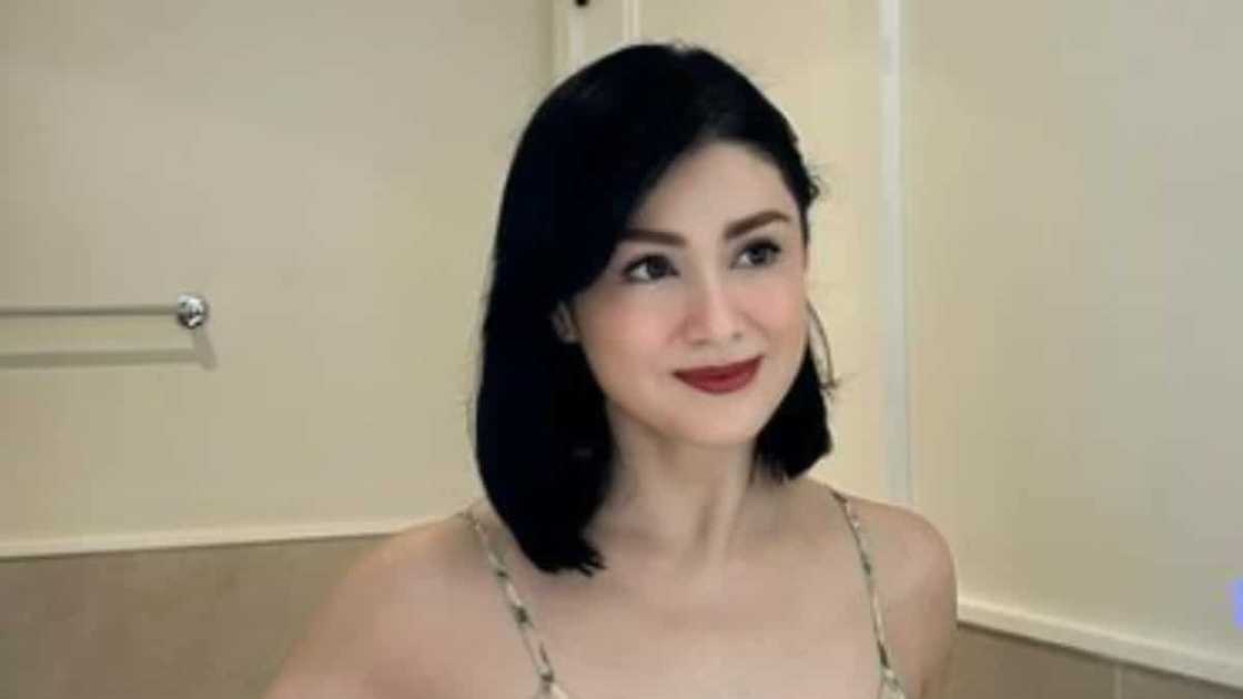 Carla Abellana sa mga babaeng nasa bad relationships: "Don't lose yourself" Carla Abellana sa mga babaeng nasa bad relationships: "Don't lose yourself"