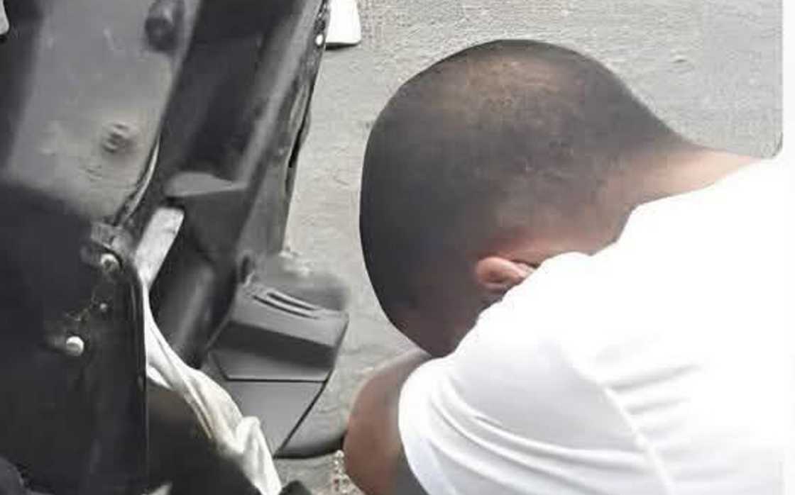 Motorcycle Rider, namatayan ng alagang aso matapos pigilan ng pulis malapit sa vet clinic Motorcycle Rider, namatayan ng alagang aso matapos pigilan ng pulis malapit sa vet clinic