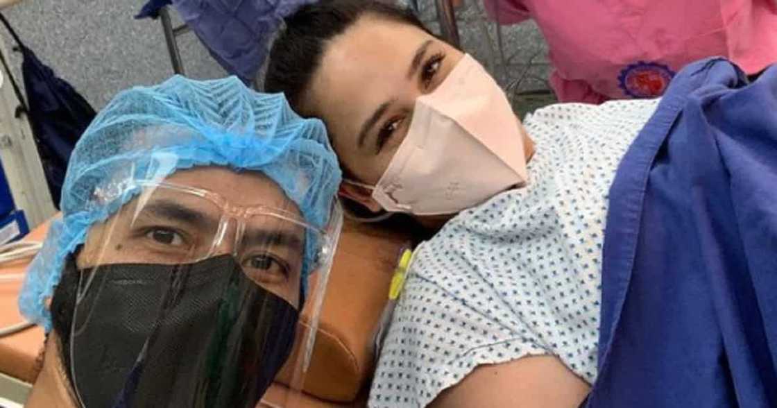 Kristine Hermosa shows Oyo Sotto being a hands-on daddy to their baby Kristine Hermosa shows Oyo Sotto being a hands-on daddy to their baby