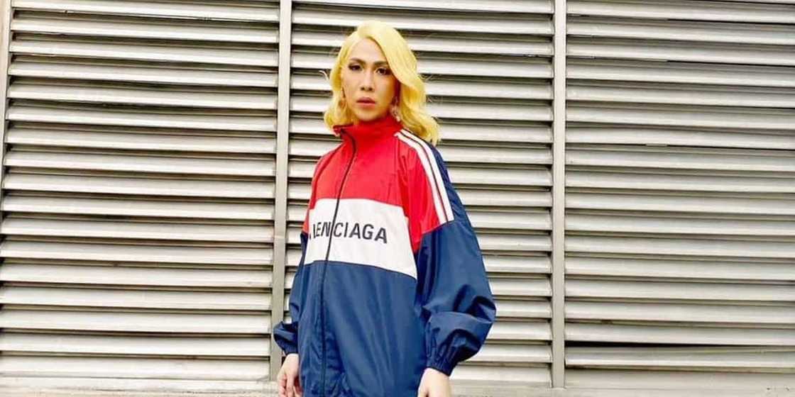 Vice Ganda, lubusan na umanong napatawad ang taong pumaslang sa kanyang ama Vice Ganda, lubusan na umanong napatawad ang taong pumaslang sa kanyang ama