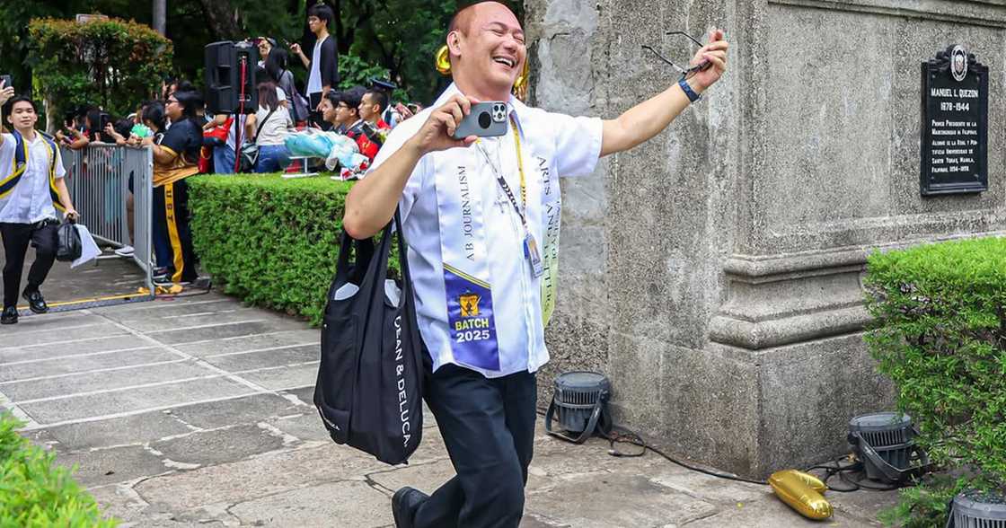 UST batch ‘79, nagtapos sa 2025: 64-anyos na lolo, graduate na sa UST matapos ang mahabang panahonLolo Bobby UST UST batch ‘79, nagtapos sa 2025: 64-anyos na lolo, graduate na sa UST matapos ang mahabang panahonLolo Bobby UST