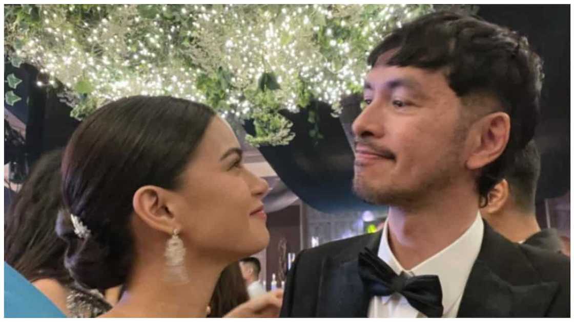 Maris, dinetalye ang love story nila ni Rico: "Oh my God isi-share ko ba to? Babe, sorry!" Maris, dinetalye ang love story nila ni Rico: "Oh my God isi-share ko ba to? Babe, sorry!"