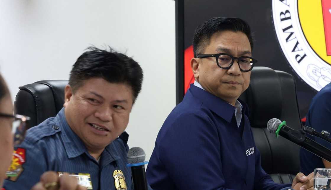 NAPOLCOM Commissioner at pulis nagbangayan sa press conference ukol sa viral video NAPOLCOM Commissioner at pulis nagbangayan sa press conference ukol sa viral video