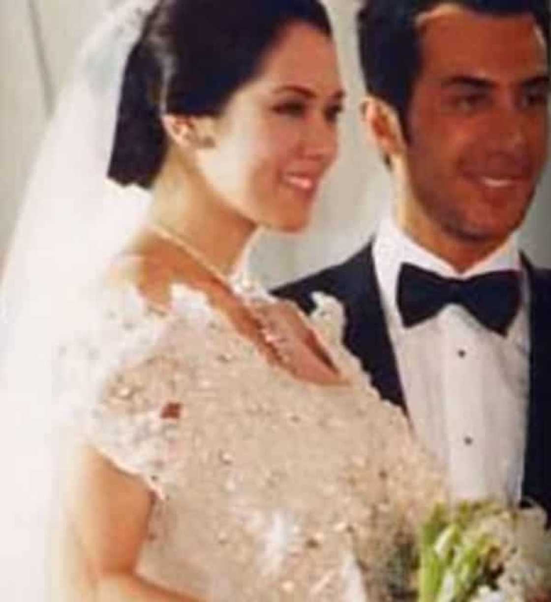 Tunay na mga kabogera! Most expensive wedding gowns worn by 'yayamanin' celebs in PH history Tunay na mga kabogera! Most expensive wedding gowns worn by 'yayamanin' celebs in PH history