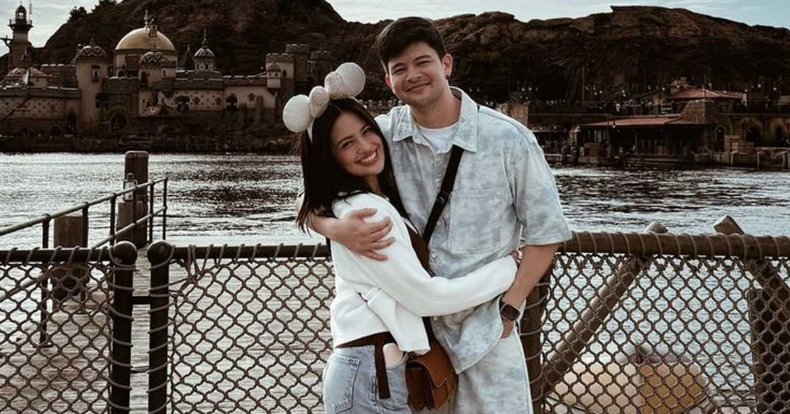 Rayver Cruz, may sweet na caption nang mag-share ng travel pics nila ni Julie Anne San Jose