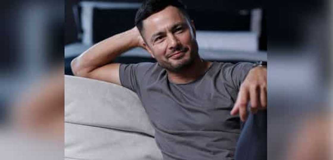 Cake ni Derek Ramsay, nakakawindang, may mga disenyong ipis at daga Cake ni Derek Ramsay, nakakawindang, may mga disenyong ipis at daga
