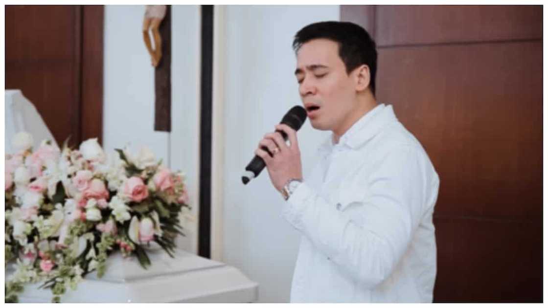 Erik Santos, napahagulhol matapos mag-alay ng huling awit para sa pumanaw na ina Erik Santos, napahagulhol matapos mag-alay ng huling awit para sa pumanaw na ina