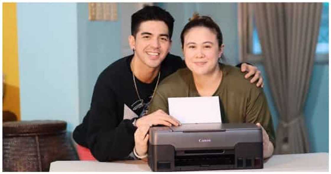 Mark Herras' wife Nicole Donesa gets emotional as he leaves for lock-in taping Mark Herras' wife Nicole Donesa gets emotional as he leaves for lock-in taping