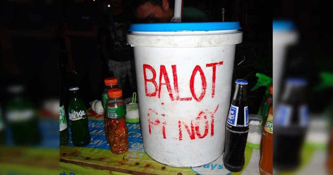 Dahil sa balut, super-saya ni tatay na anak ay nakapagtapos Dahil sa balut, super-saya ni tatay na anak ay nakapagtapos