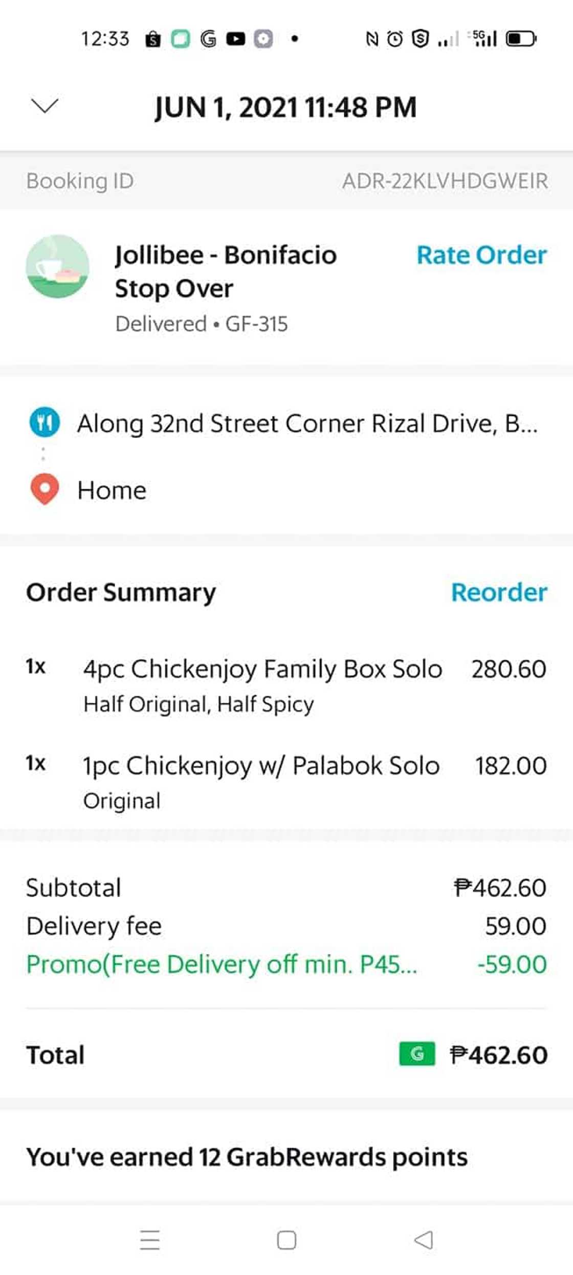 Customer claims that her fried chicken was replaced with fried towel Customer claims that her fried chicken was replaced with fried towel