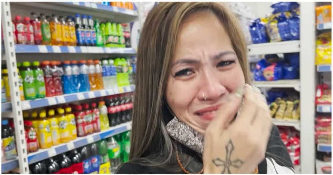 Madam Inutz, ibinisto ang CCTV sa CR ng PBB; "Sabi naman ni kuya 'wag kaming mag-alala" Madam Inutz, ibinisto ang CCTV sa CR ng PBB; "Sabi naman ni kuya 'wag kaming mag-alala"