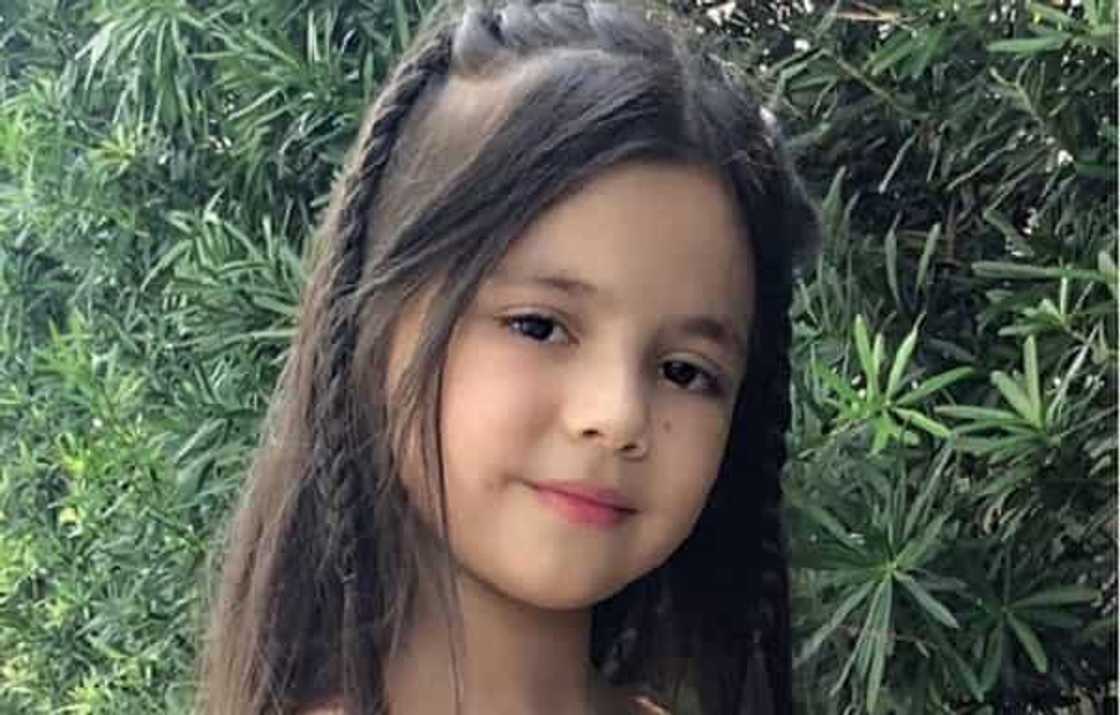 Xia Vigor, walang kaarte-arteng tumulong sa pagtatanim kahit maputik Xia Vigor, walang kaarte-arteng tumulong sa pagtatanim kahit maputik
