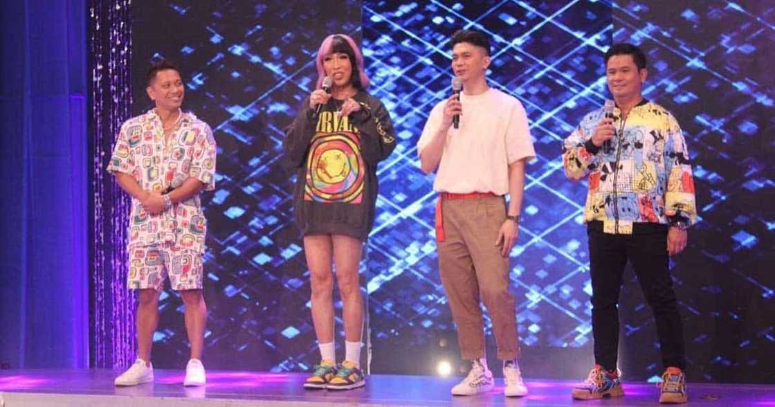 Vice Ganda, nangako ng bonggang opening ng “It's Showtime” sa GTV: “Knowing me, ayaw ko naman ng puchu-puchu” Vice Ganda, nangako ng bonggang opening ng “It's Showtime” sa GTV: “Knowing me, ayaw ko naman ng puchu-puchu”