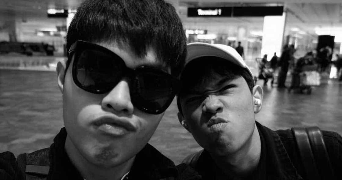 Elijah Canlas, nag-post ng madamdaming tribute para sa nakababatang kapatid: “Mahal na mahal ka ni kuya” Elijah Canlas, nag-post ng madamdaming tribute para sa nakababatang kapatid: “Mahal na mahal ka ni kuya”