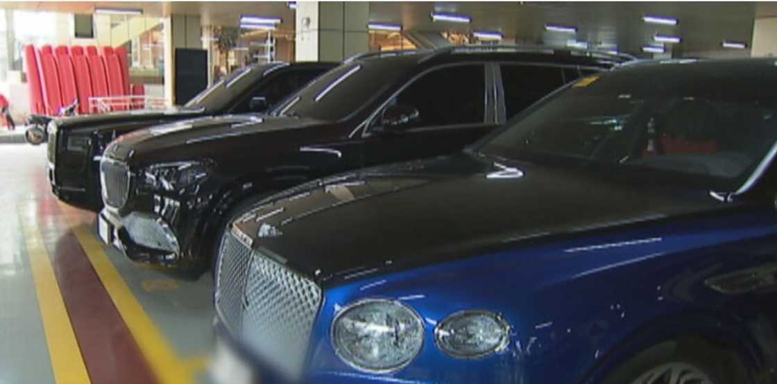BOC nakakita lang ng 2 luxury cars sa raid ng Discaya property BOC nakakita lang ng 2 luxury cars sa raid ng Discaya property