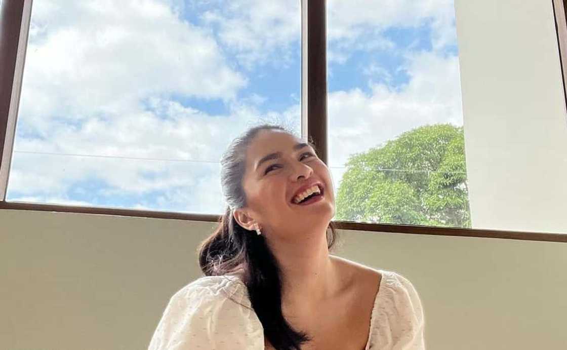 Pia Wurtzbach, Danica Sotto gush over Pauleen Luna's lovely photo: "ganda" Pia Wurtzbach, Danica Sotto gush over Pauleen Luna's lovely photo: "ganda"