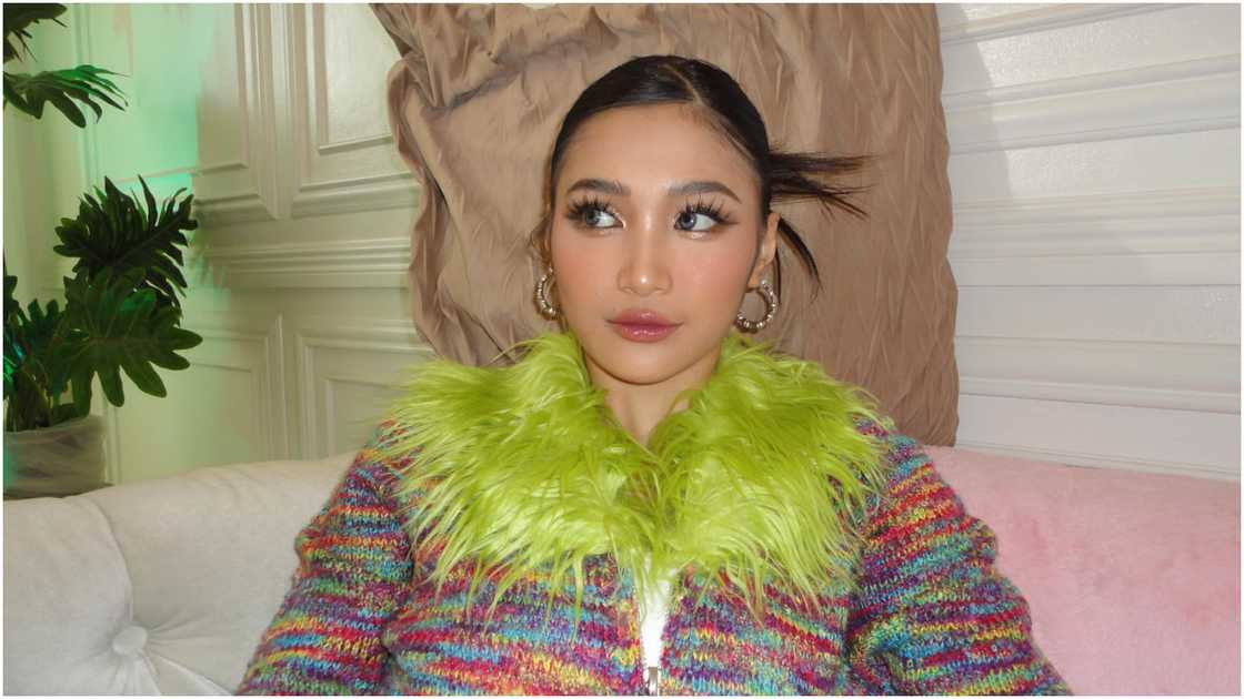 Bini Jhoanna, napa-react sa post ng ina na may picture niya Bini Jhoanna, napa-react sa post ng ina na may picture niya