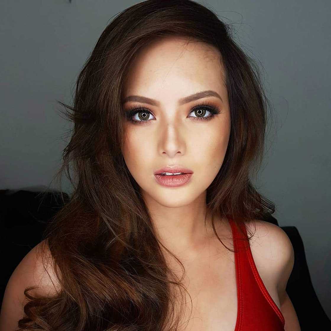 Ellen Adarna Ellen Adarna